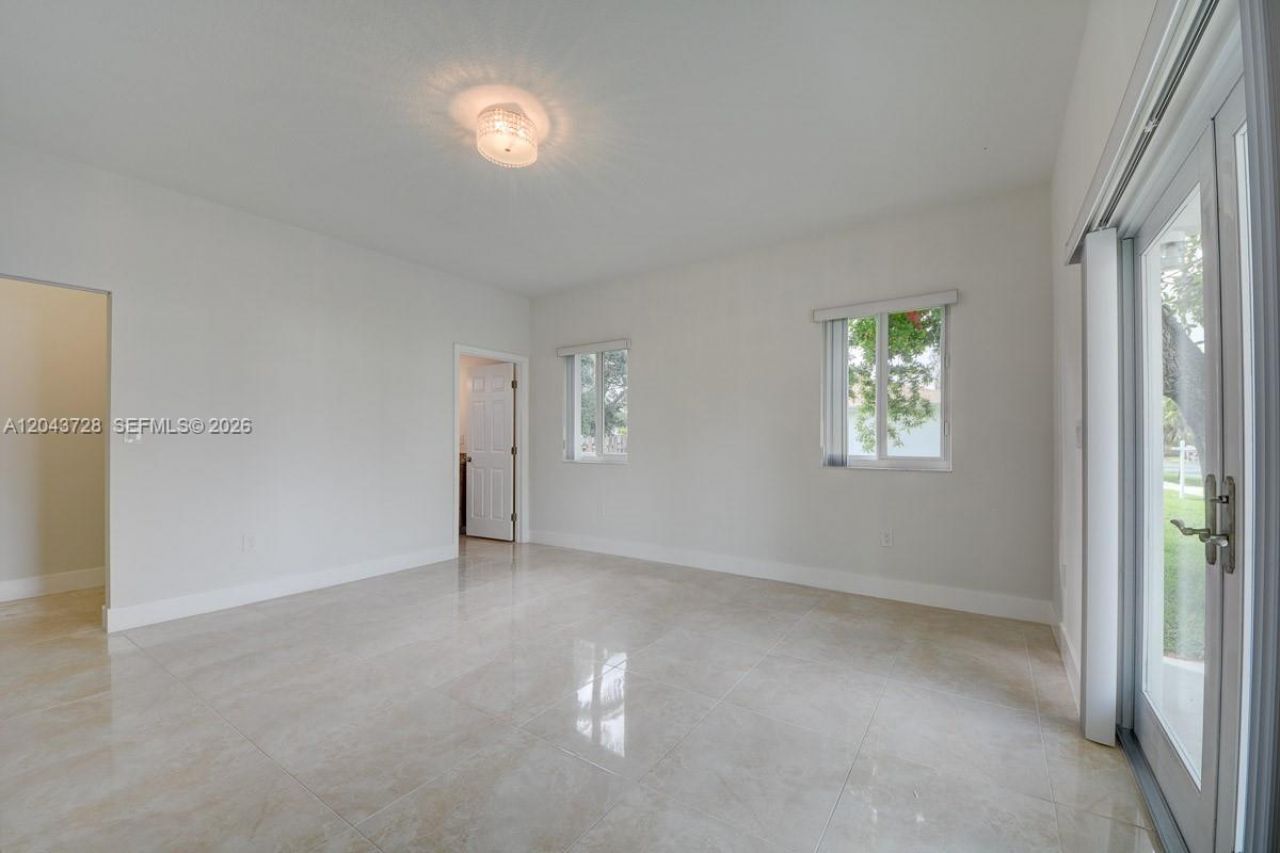 312 Phippen Waiters Rd , Dania Beach, FL 33004 Photo