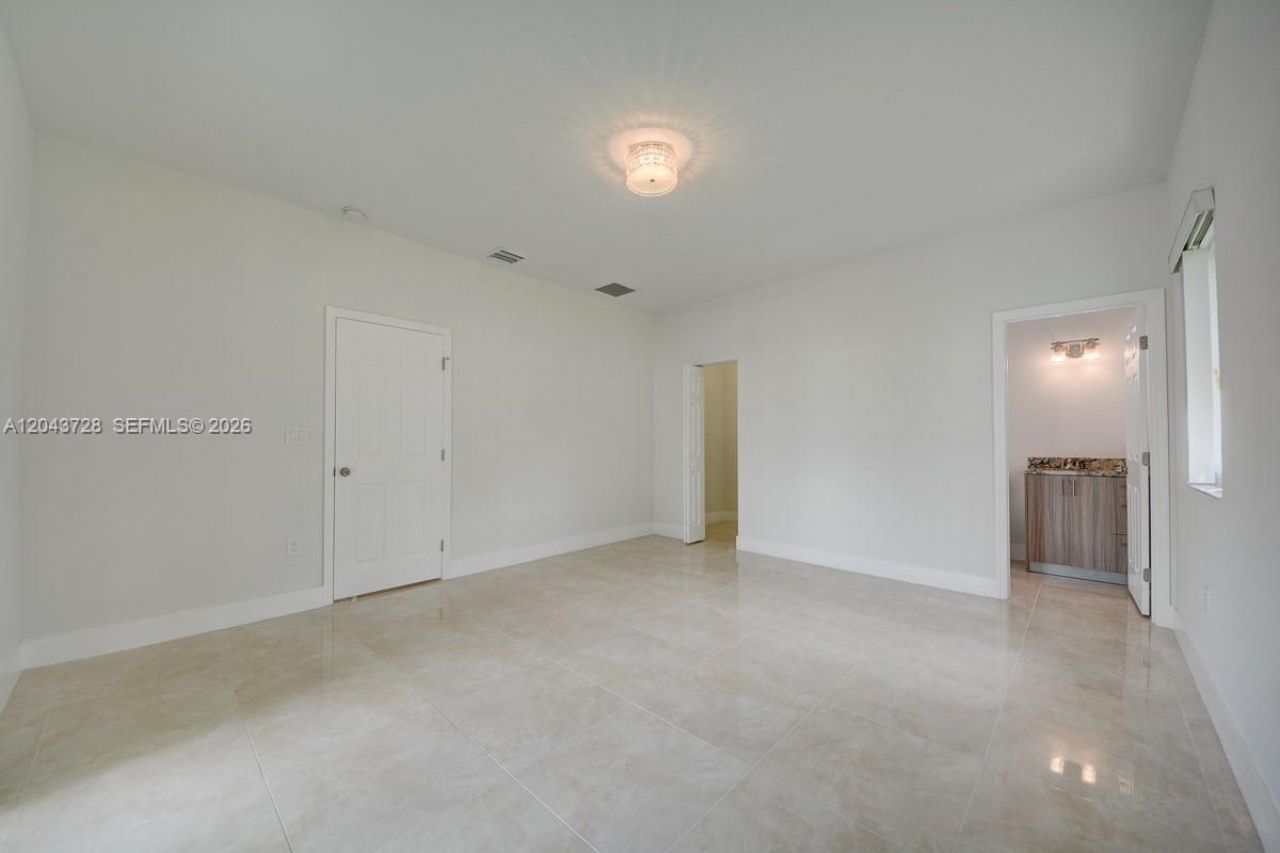 312 Phippen Waiters Rd , Dania Beach, FL 33004 Photo