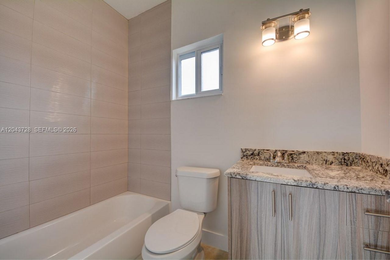 312 Phippen Waiters Rd , Dania Beach, FL 33004 Photo