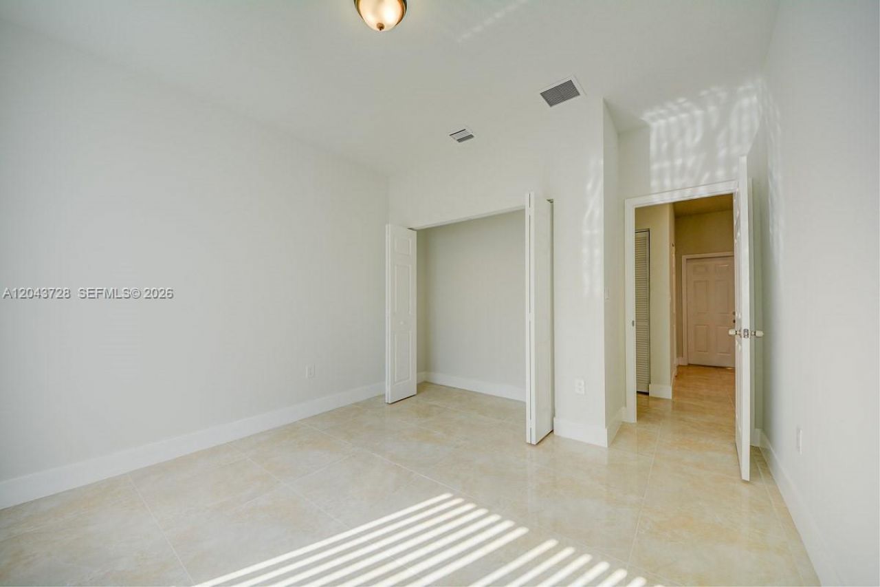 312 Phippen Waiters Rd , Dania Beach, FL 33004 Photo