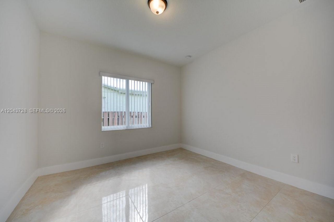 312 Phippen Waiters Rd , Dania Beach, FL 33004 Photo
