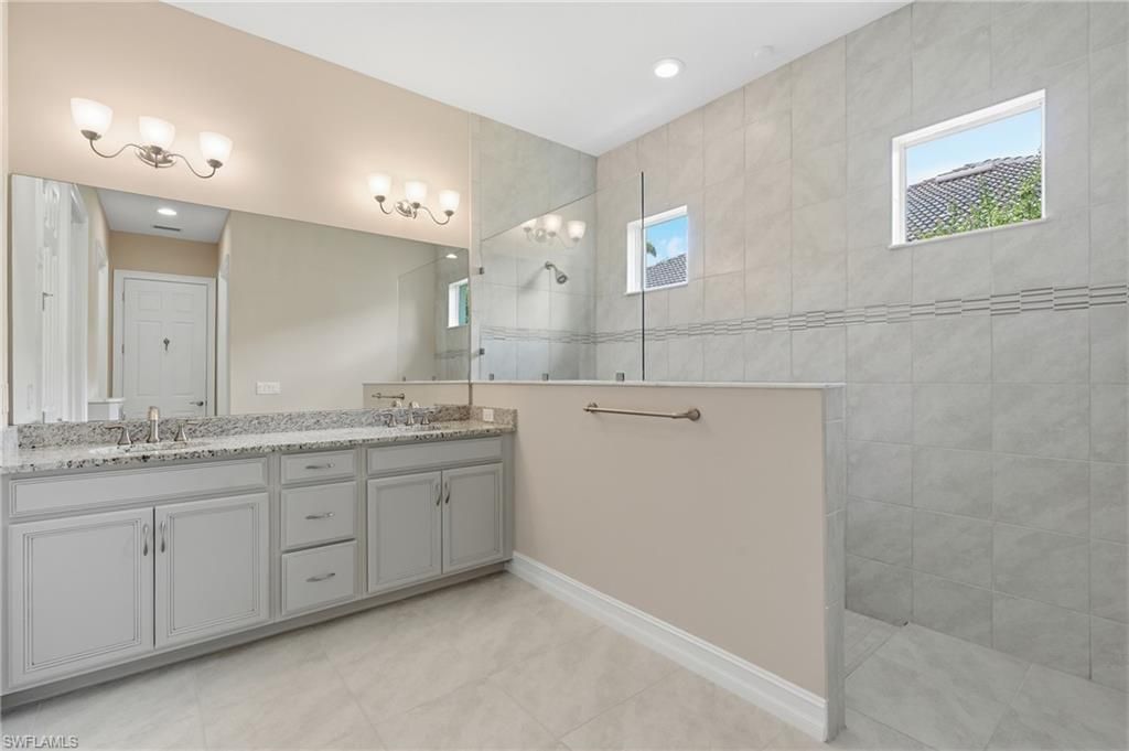 10240 Avonleigh Dr , Bonita Springs, FL 34135 Photo