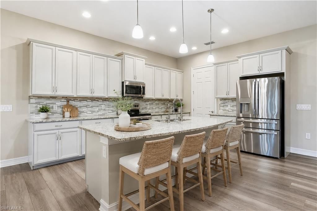 10240 Avonleigh Dr , Bonita Springs, FL 34135 Photo