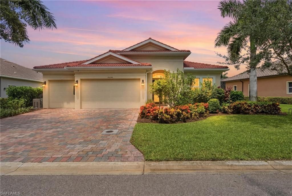10240 Avonleigh Dr , Bonita Springs, FL 34135 Photo