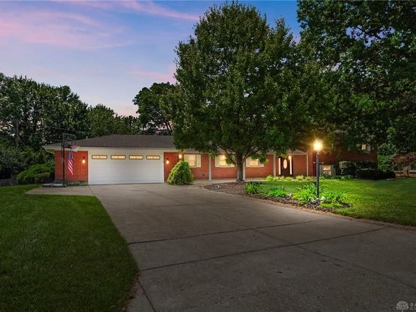 686 Evans Lane, Washington TWP, OH 45459