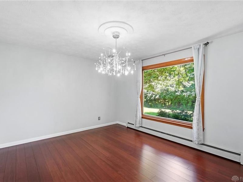 686 Evans Lane, Washington Township, OH 45459 Photo 10