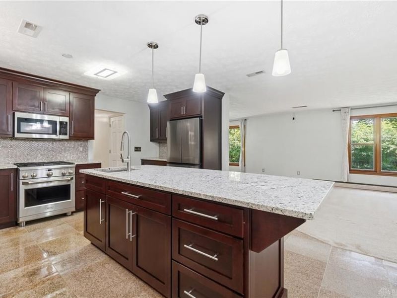 686 Evans Lane, Washington Township, OH 45459 Photo 17