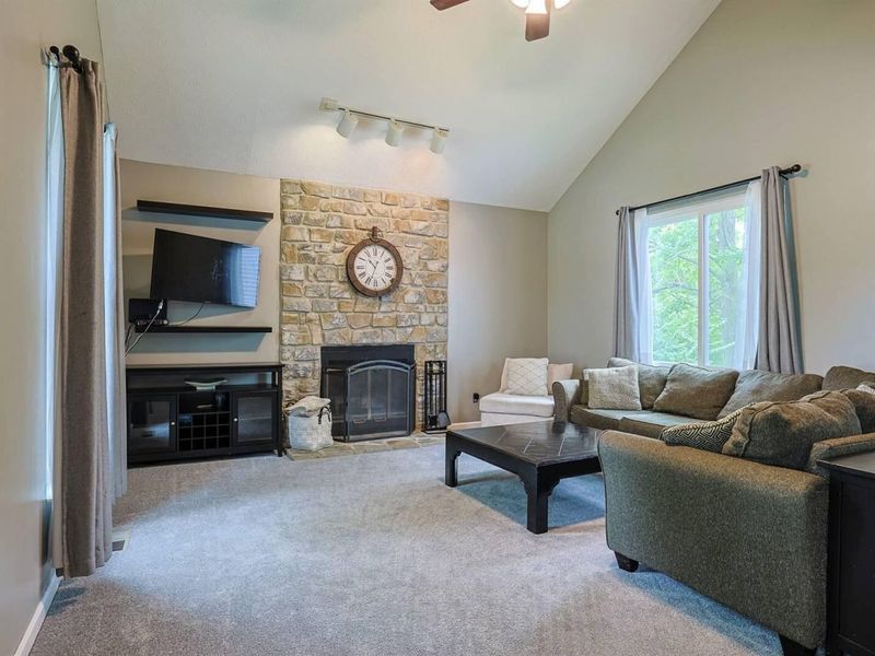 6796 Hillock Court, Florence, KY 41042 Photo 7