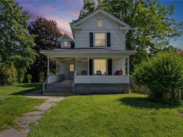 578 Ridge Road , Ontario, NY 14519