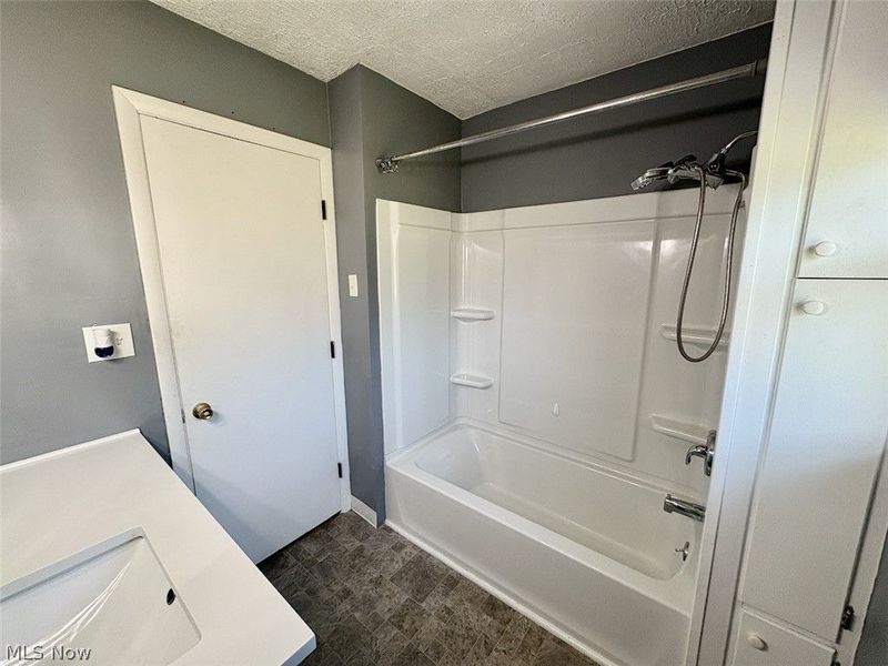 89 Roosevelt Drive, Geneva, OH 44041 Photo 13