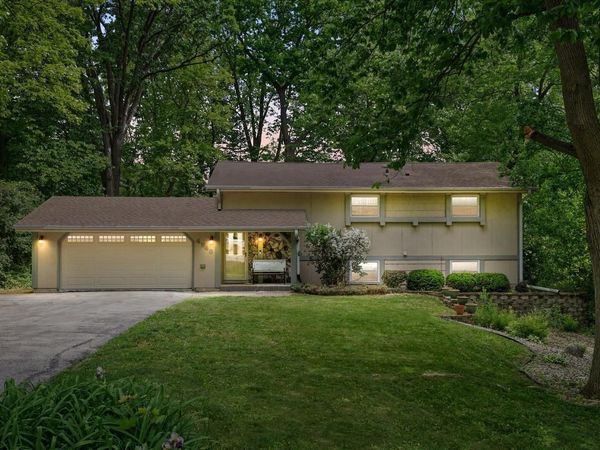 4948 Deerwood DRIVE, Mount Pleasant, WI 53406