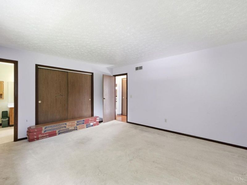 5976 Red Oak Drive, Fairfield, OH 45014 Photo 18
