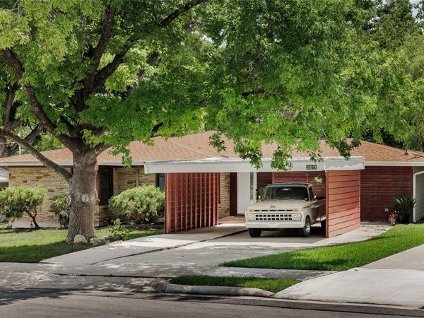 2811 W Fresco DR, Austin, TX 78731