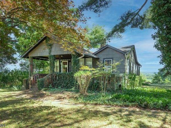 114 Amwell Rd, East Amwell, NJ 08822