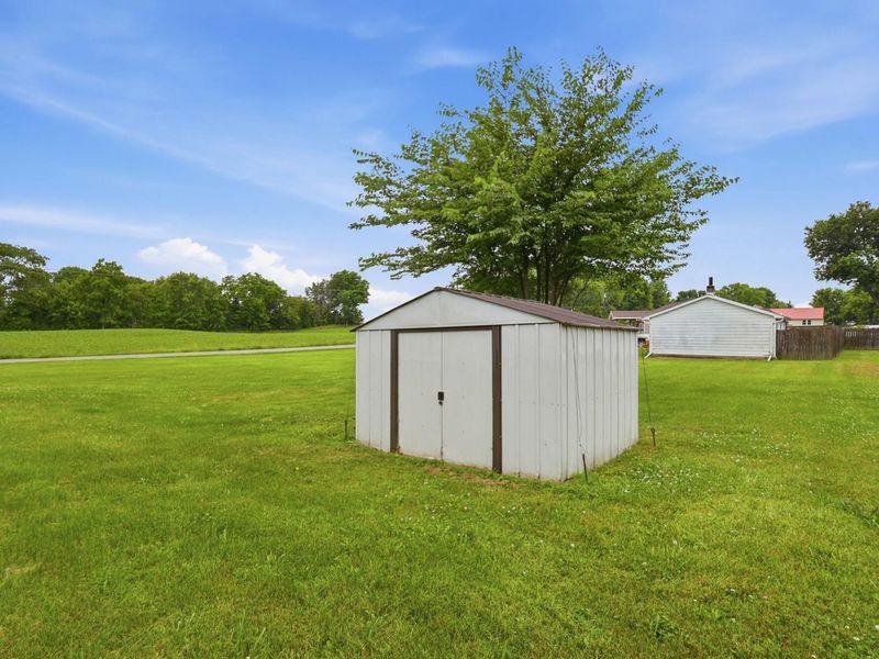 3351 E Pitchin Road, Springfield, OH 45502 Photo 22