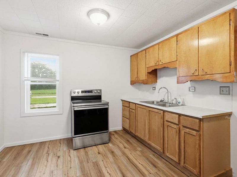 3351 E Pitchin Road, Springfield, OH 45502 Photo 9