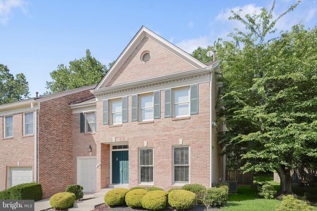 12121 Gatewater Drive, Potomac, MD 20854 Main Photo