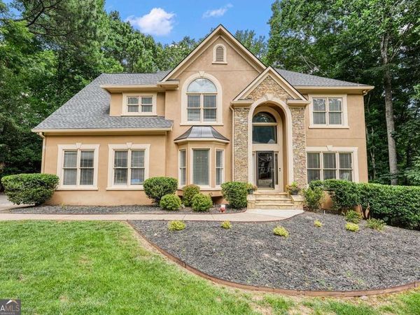 1038 Longwood Drive, Woodstock, GA 30189