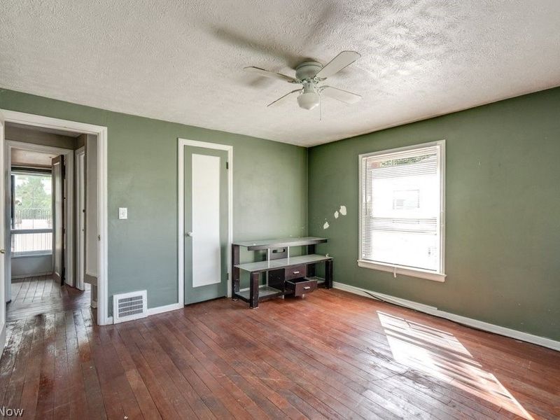 1445 Sulzer Avenue, Euclid, OH 44132 Photo 12