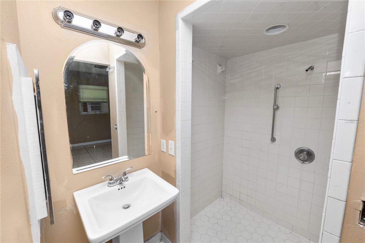517 Tanglewood Drive , Auburndale, FL 33823 Photo