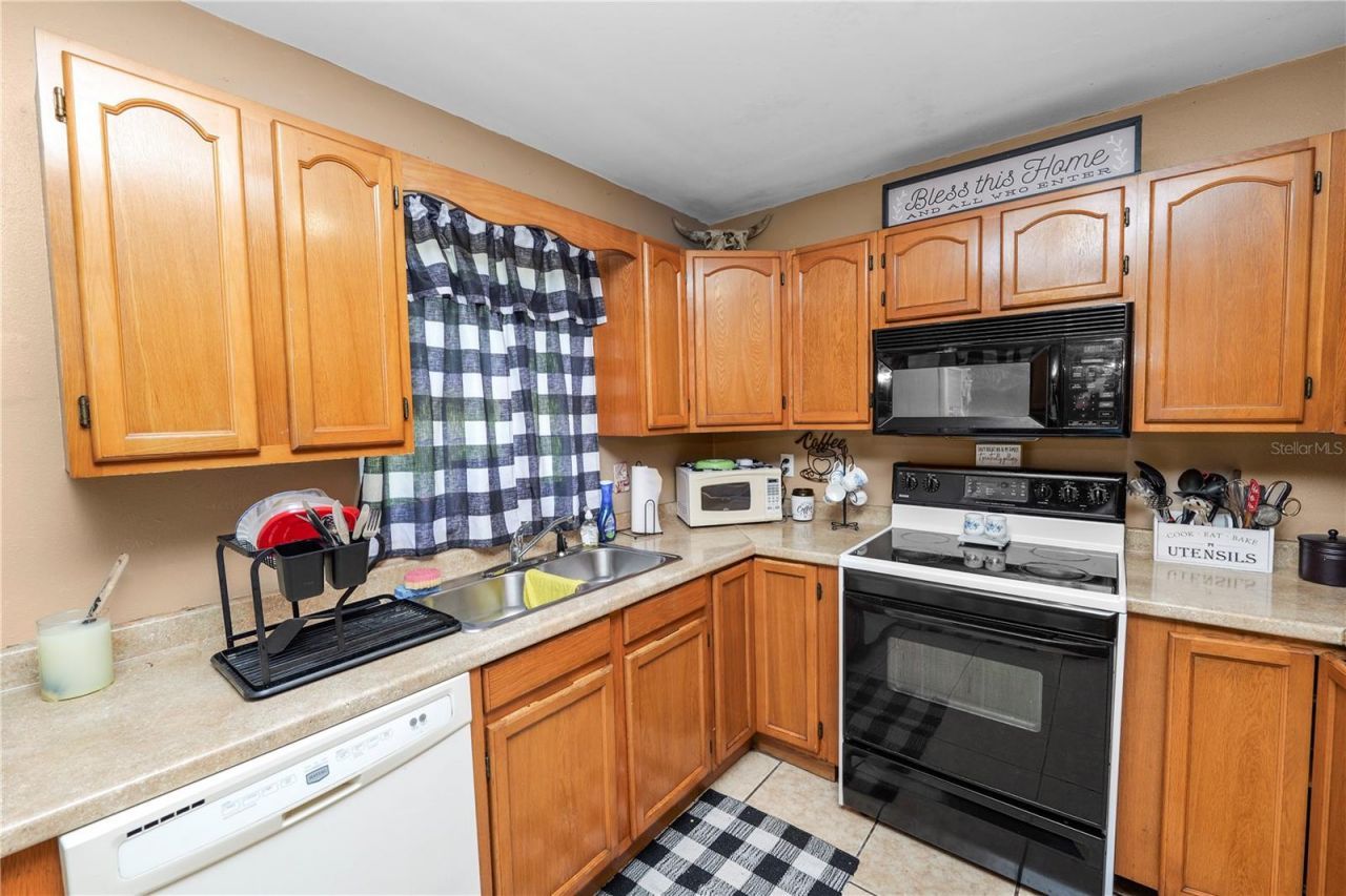 517 Tanglewood Drive , Auburndale, FL 33823 Photo