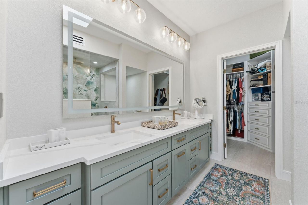 2 15th Avenue, Unit 401, Indian Rocks Beach, FL 33785 Photo