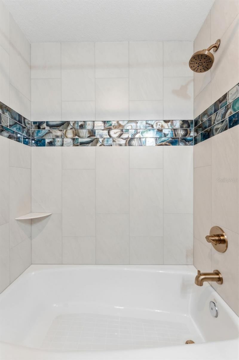 2 15th Avenue, Unit 401, Indian Rocks Beach, FL 33785 Photo