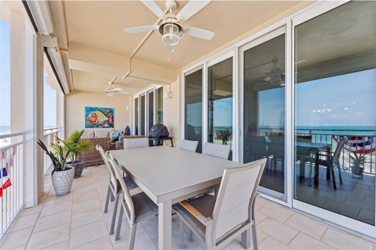 2 15th Avenue, Unit 401, Indian Rocks Beach, FL 33785 Photo