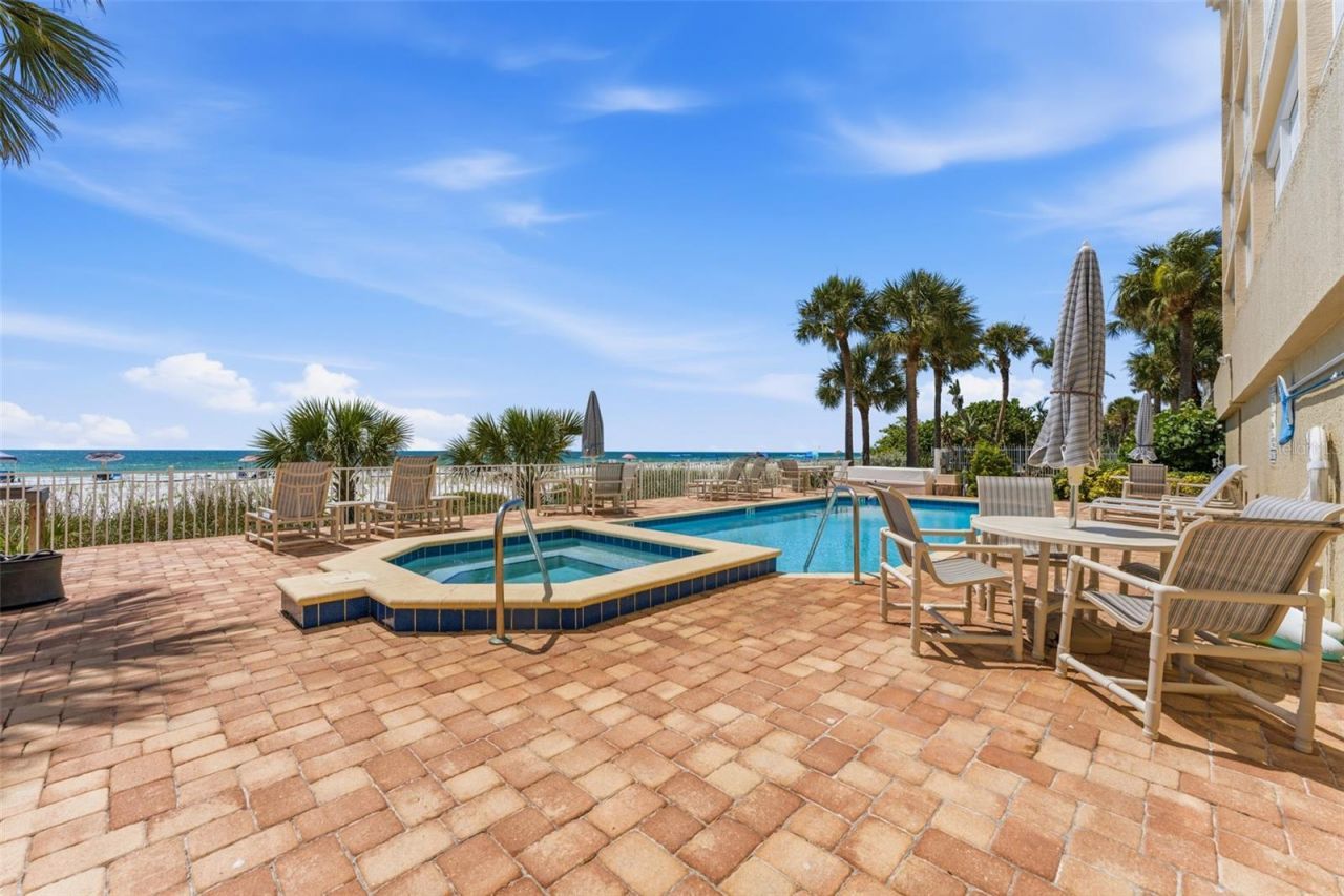 2 15th Avenue, Unit 401, Indian Rocks Beach, FL 33785 Photo