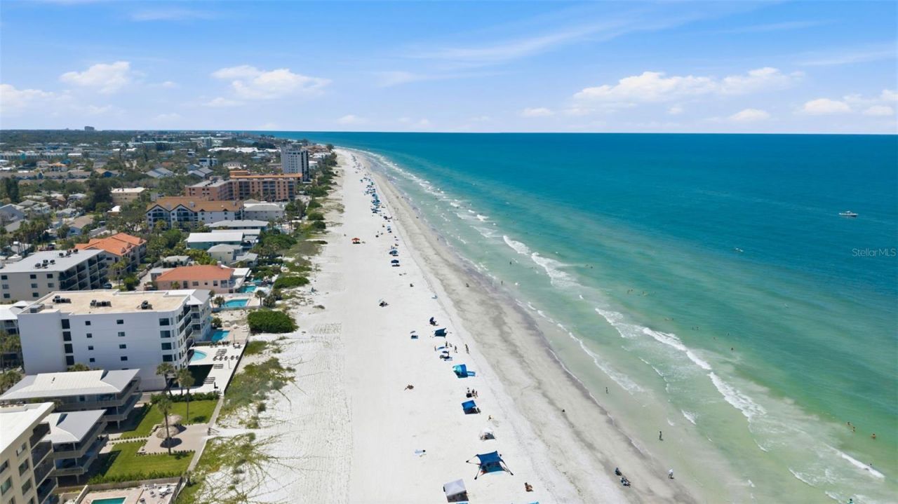 2 15th Avenue, Unit 401, Indian Rocks Beach, FL 33785 Photo