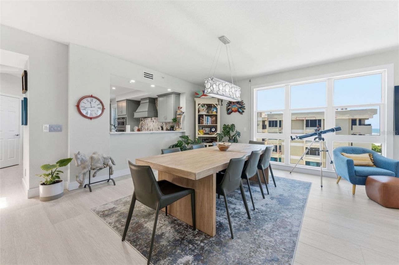 2 15th Avenue, Unit 401, Indian Rocks Beach, FL 33785 Photo
