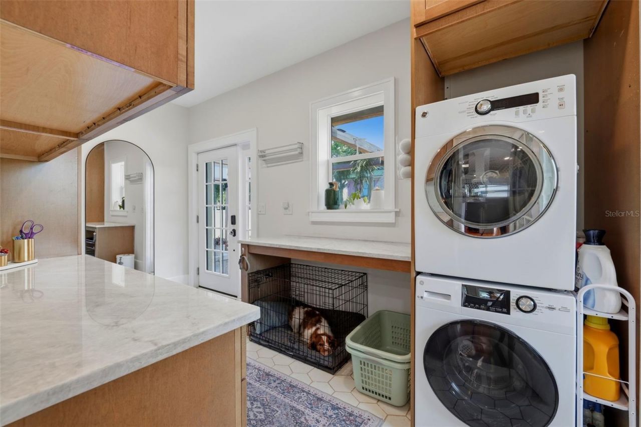 871 17th Avenue N, Saint Petersburg, FL 33704 Photo