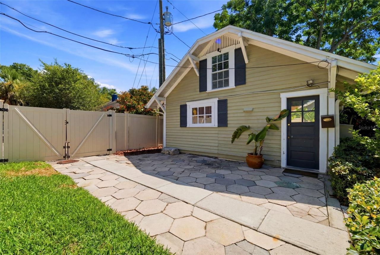 871 17th Avenue N, Saint Petersburg, FL 33704 Photo