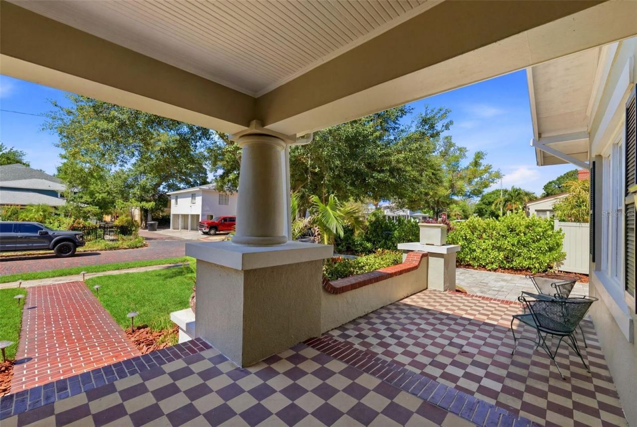 871 17th Avenue N, Saint Petersburg, FL 33704 Photo