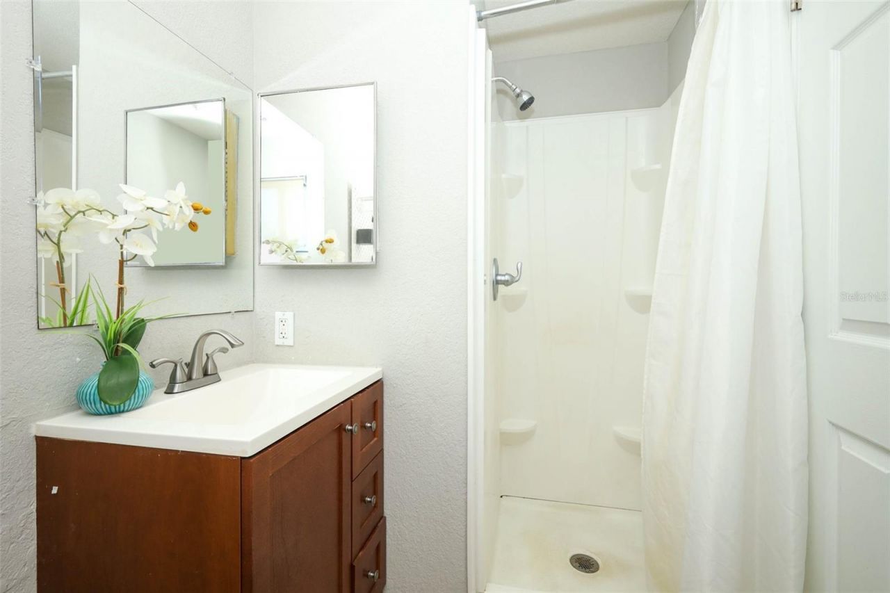 2416 Tamarind Drive , Edgewater, FL 32141 Photo
