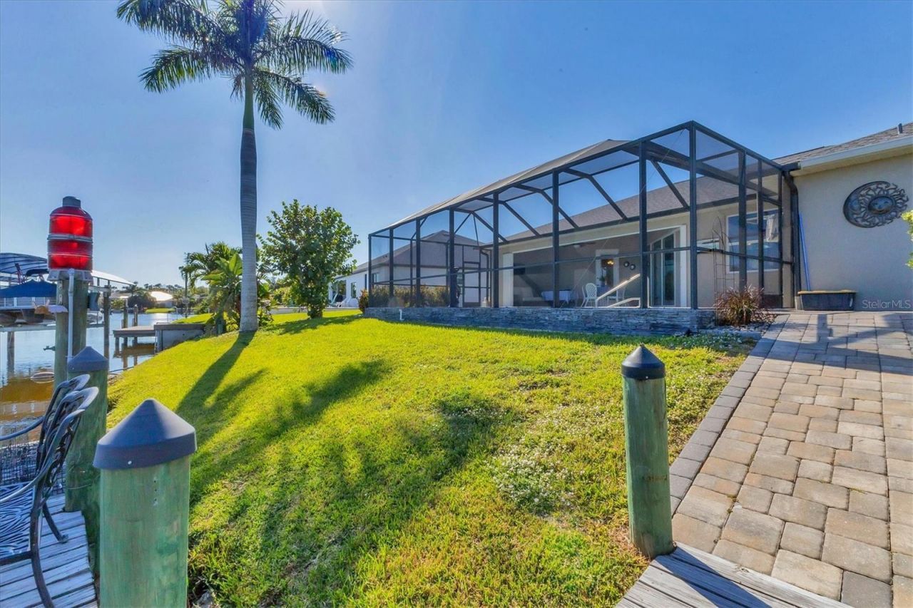 8058 Santa Cruz Drive , Port Charlotte, FL 33981 Photo
