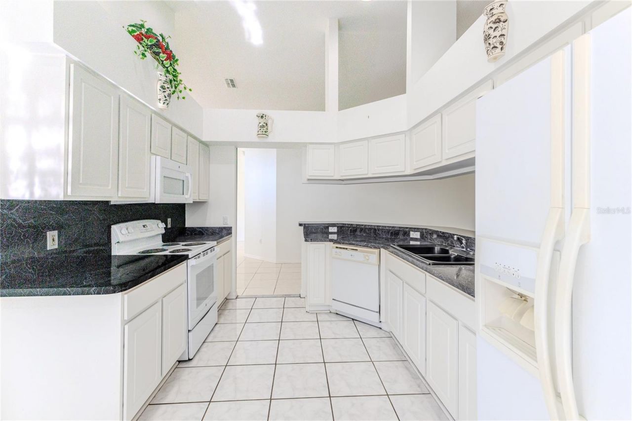 11261 Mcracken Drive , Spring Hill, FL 34609 Photo
