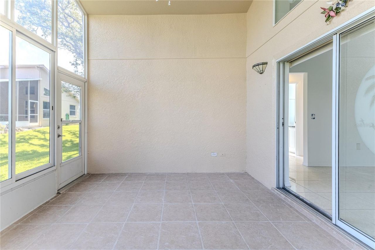 11261 Mcracken Drive , Spring Hill, FL 34609 Photo