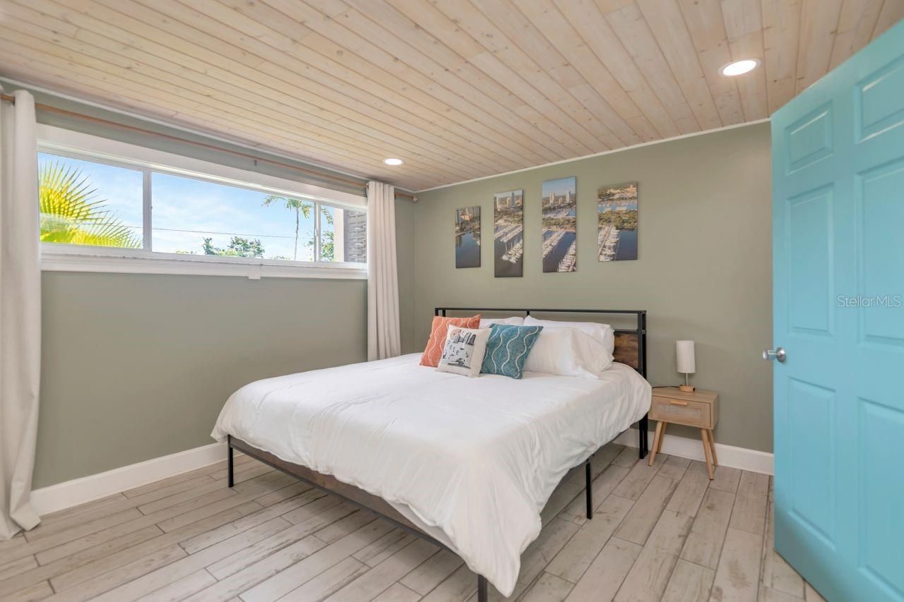 1950 45th Street N, Saint Petersburg, FL 33713 Photo