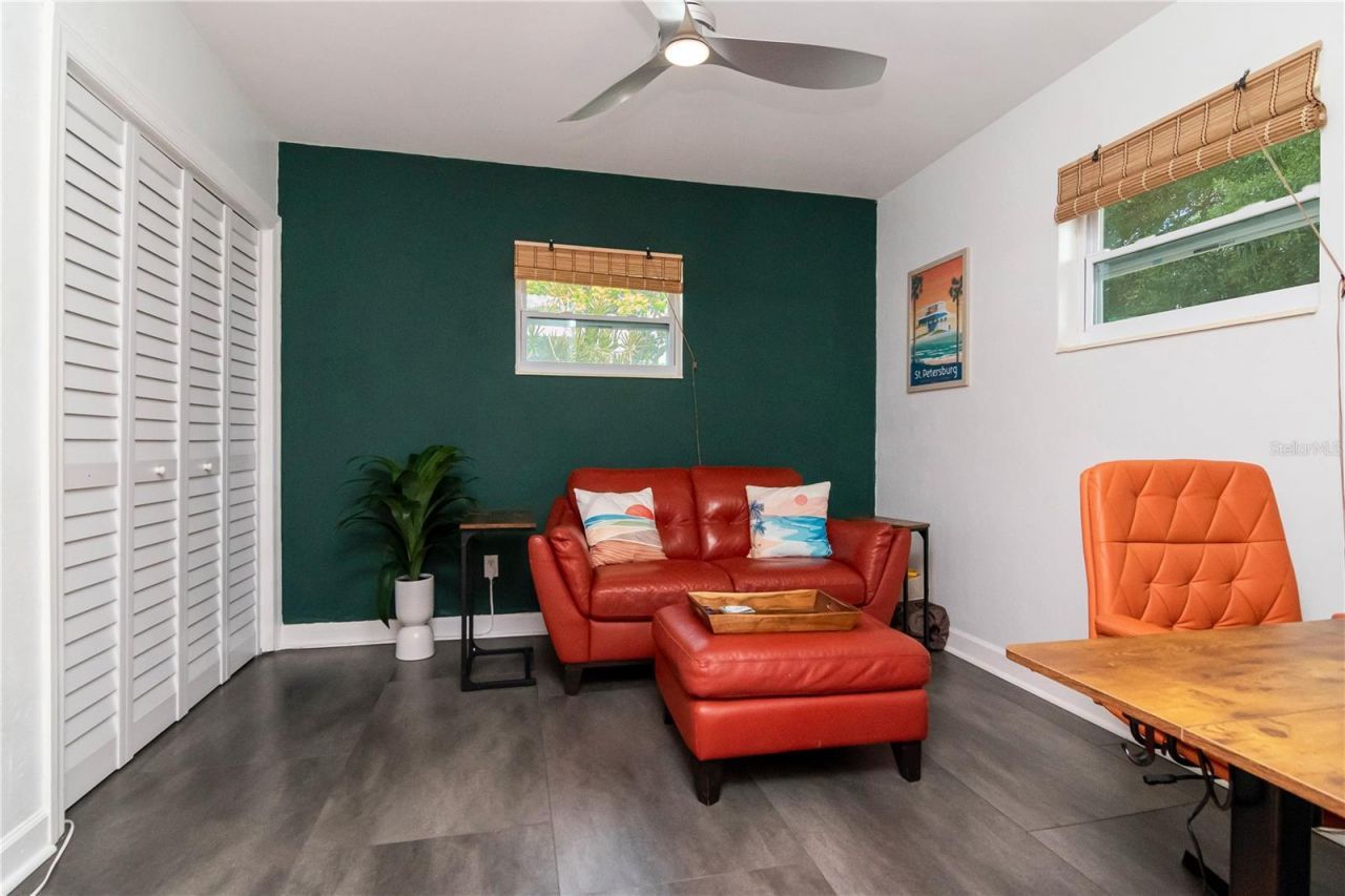 1950 45th Street N, Saint Petersburg, FL 33713 Photo