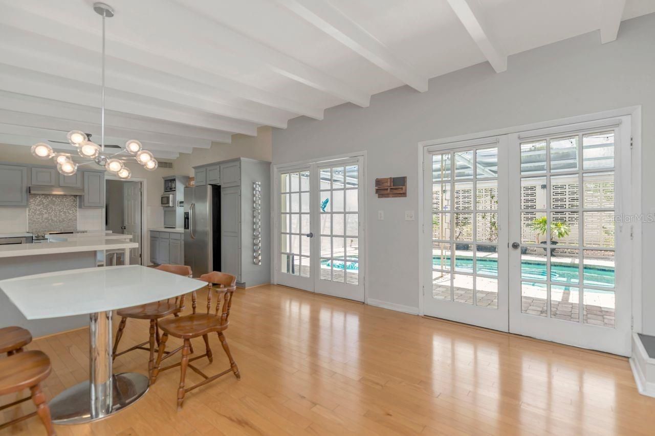 1950 45th Street N, Saint Petersburg, FL 33713 Photo