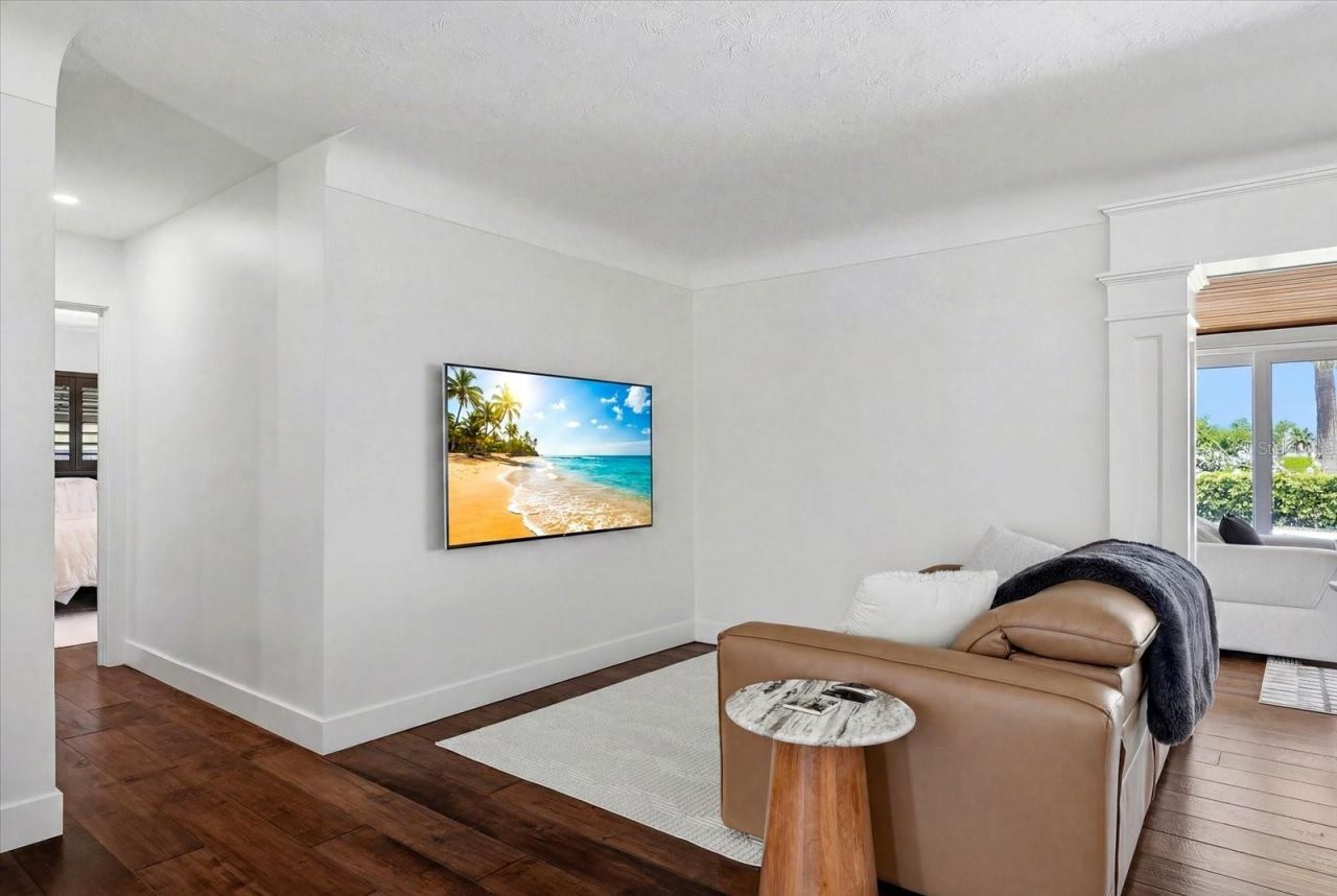 121 79th Street S, Saint Petersburg, FL 33707 Photo