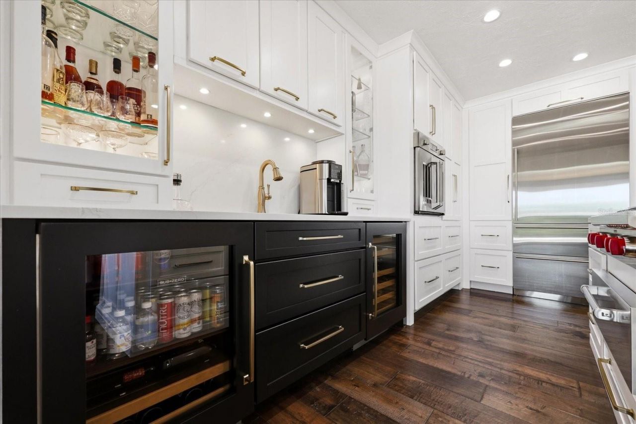 121 79th Street S, Saint Petersburg, FL 33707 Photo