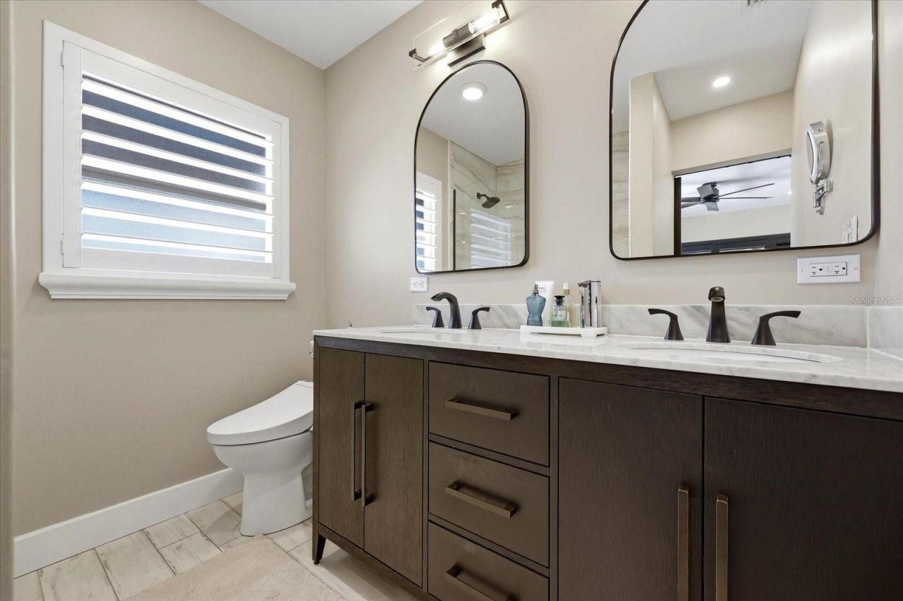 121 79th Street S, Saint Petersburg, FL 33707 Photo