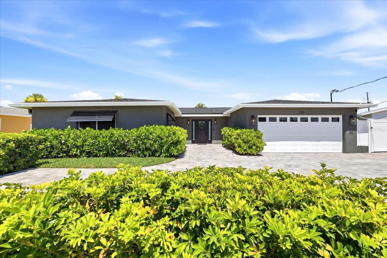 121 79th Street S, Saint Petersburg, FL 33707 Photo