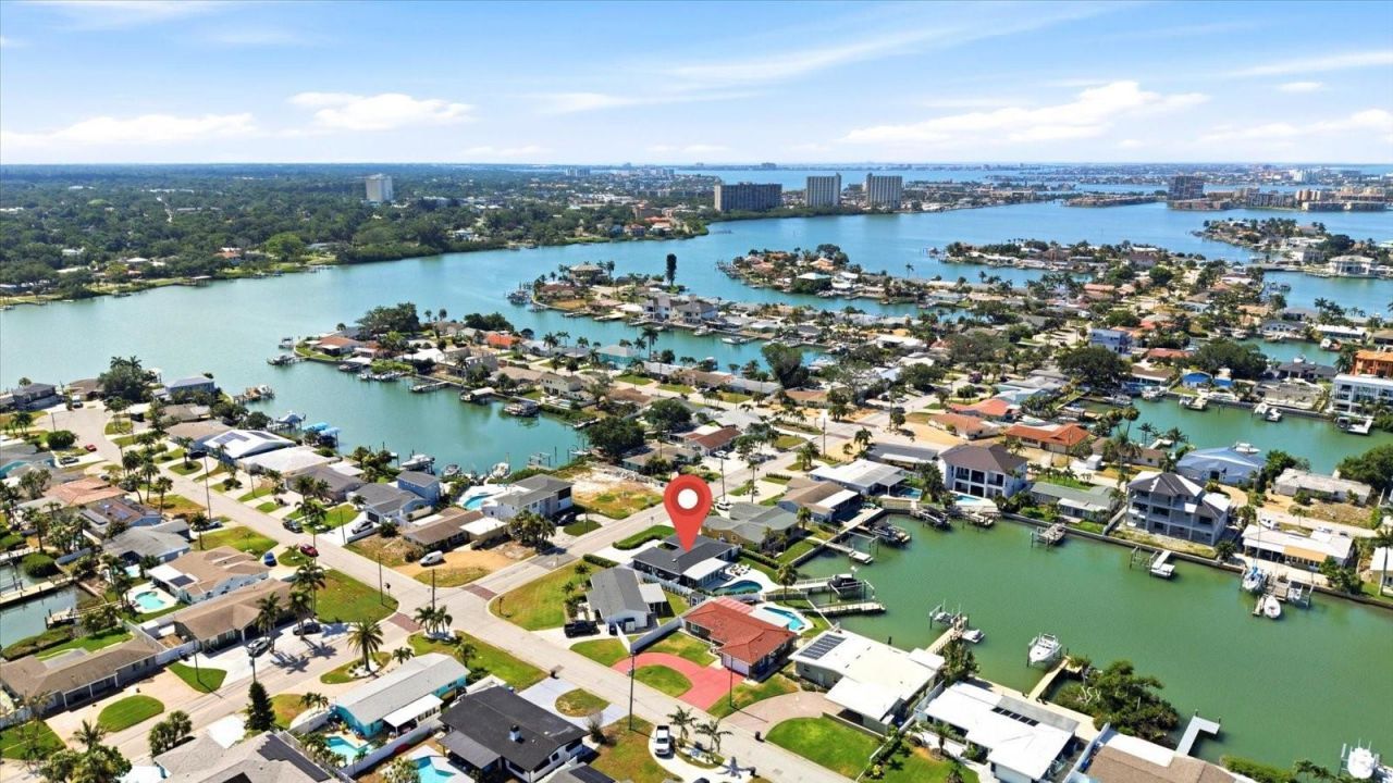 121 79th Street S, Saint Petersburg, FL 33707 Photo