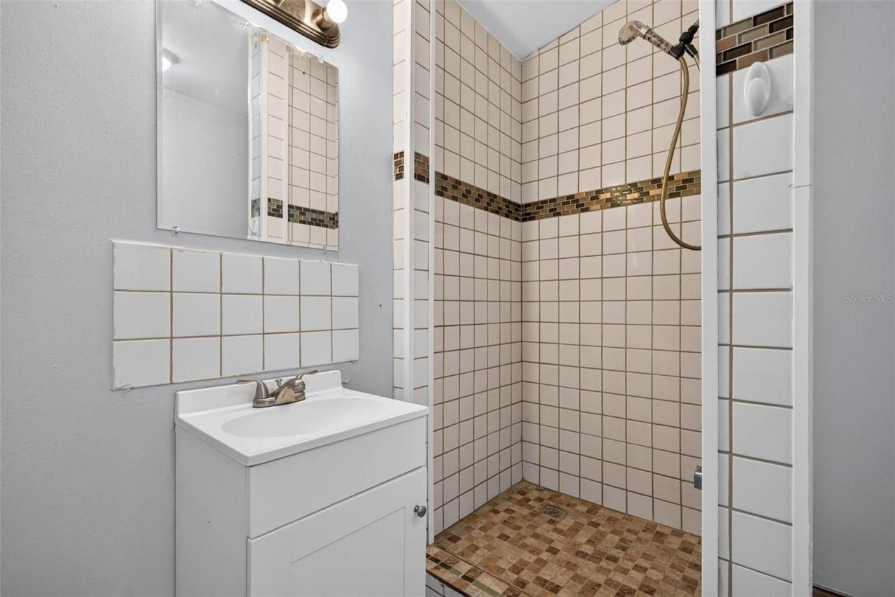 1042 8th Avenue S, Saint Petersburg, FL 33705 Photo