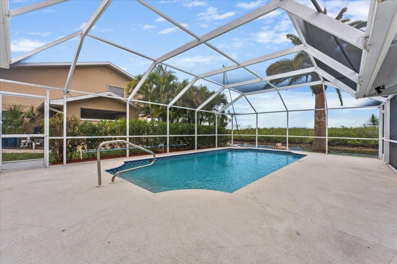 4147 Marine Parkway, New Port Richey, FL 34652 Photo