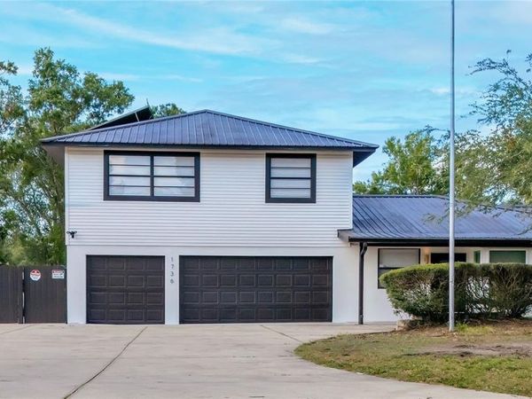 1736 W COUNTRY CLUB , TAMPA, FL 33612