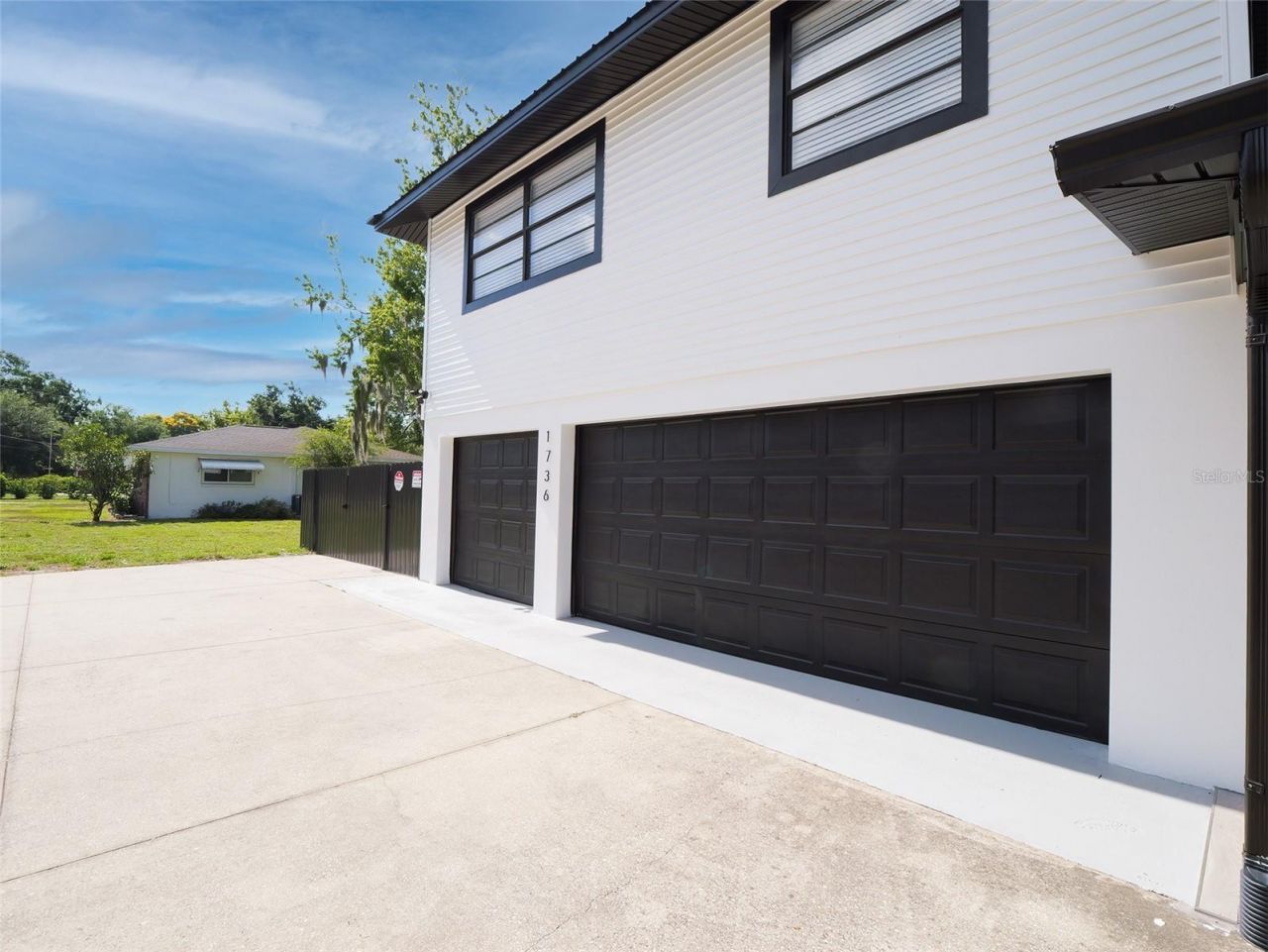 1736 W Country Club , Tampa, FL 33612 Photo